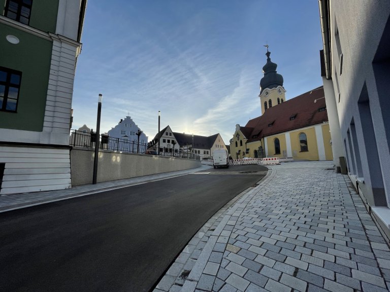 Neugestaltung Marktplatz Bauabschnitt II 2022 Pflasterarbeiten-1 12.04.22